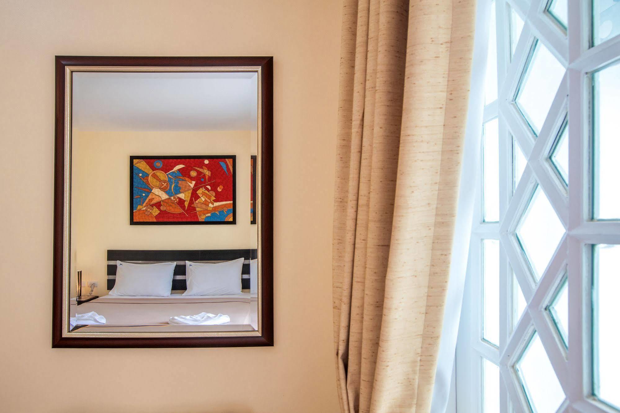 Patong Marina Hotel By Lofty Εξωτερικό φωτογραφία